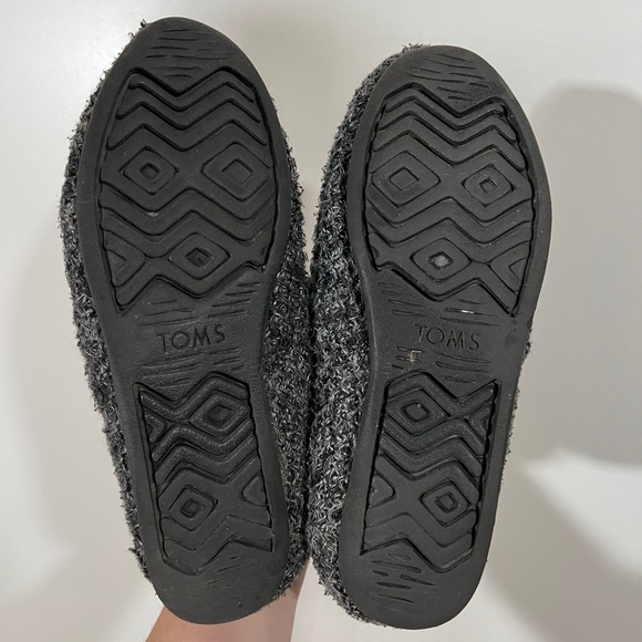 Toms Belmont Sweater Knit Slip On Shoes with Faux Fur lining Size Women’s 7 - Picture 4 of 7